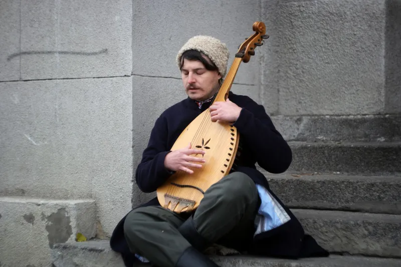 Strange Strings and Honest Words: The Eastern European Singer-Songwriters Taking Over Your Discover Weekly