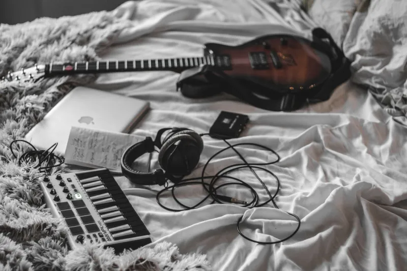 Headphones On, Bedroom Door Closed: The Middle Eastern Indie Artists Quietly Reshaping Global Streaming